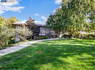 1109 Ptarmigan Dr APT 2, Walnut Creek, CA 94595