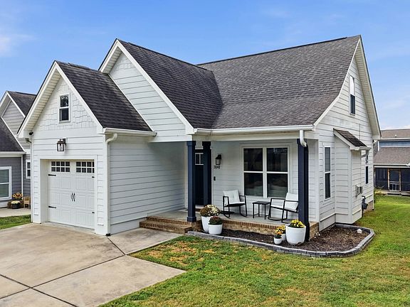 2nd image of 3141 Cottage Grove Cir NW