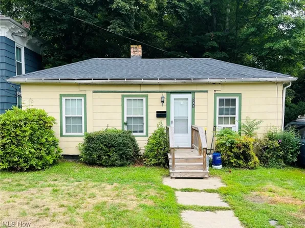 341 W Main St, Geneva, OH 44041