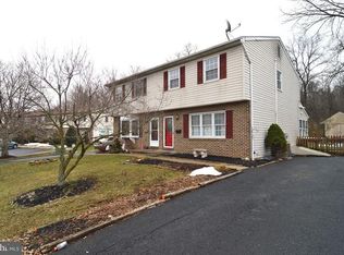 534 E Linden St, Fleetwood, PA