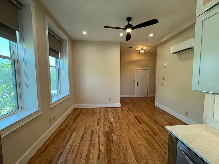 2031 Maryland Ave #1 — Photo 13