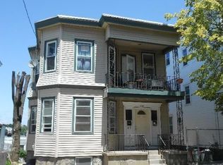 100 Grove St #1, Chelsea, MA 02150