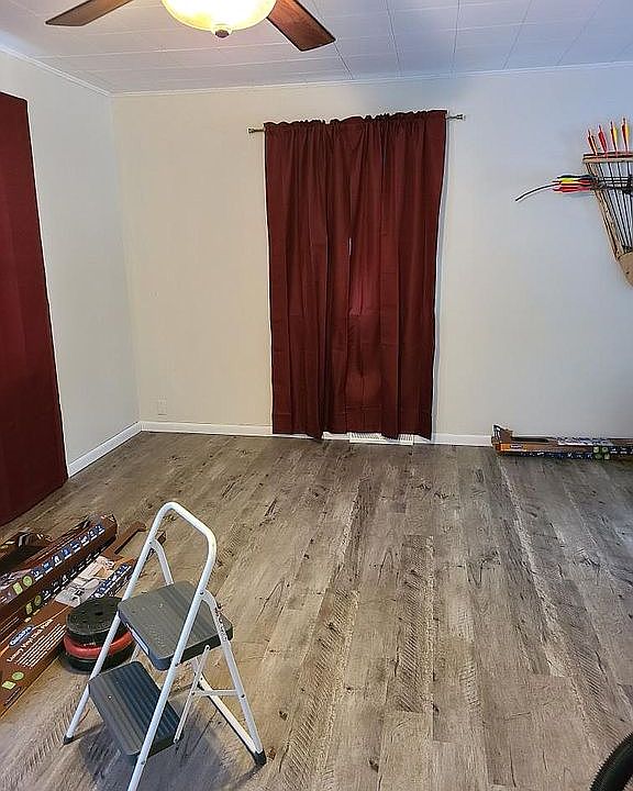 1st image of 949 Villa Sites Ave