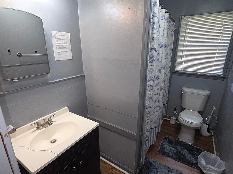 Guest bathroom