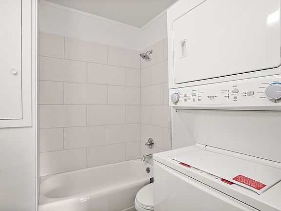 4th image of 177 SE 5th Ave APT P