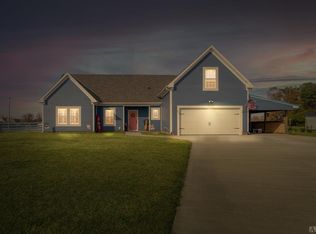 106 Canterbury Ct, Moyock, NC 27958