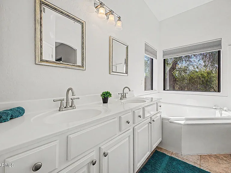 10618 E Morning Star Dr — Photo 9