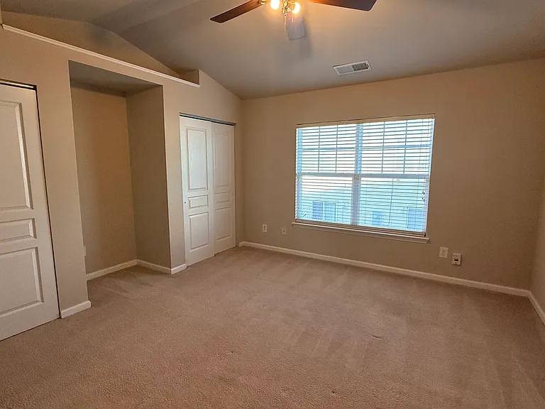 12668 Persimmon Tree Dr — Photo 10