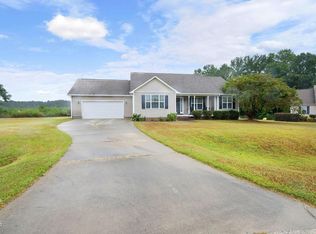 25 Lawrence Ct, Smithfield, NC 27577