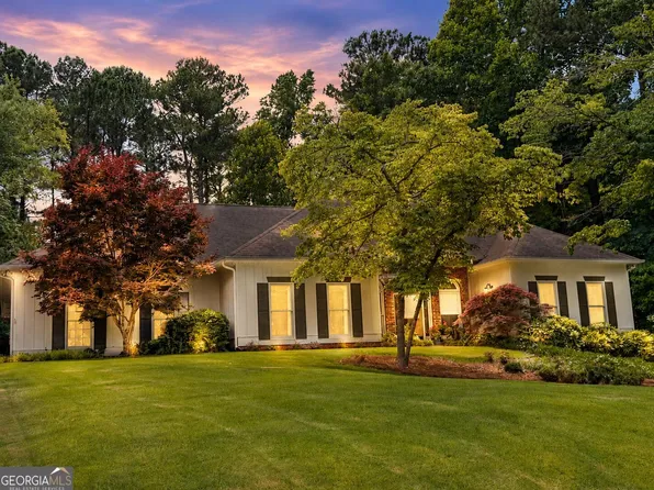 216 Ashford Cir, Lagrange, GA 30240