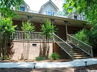 1564 Flowerfield Dr, Concord, NC 28025