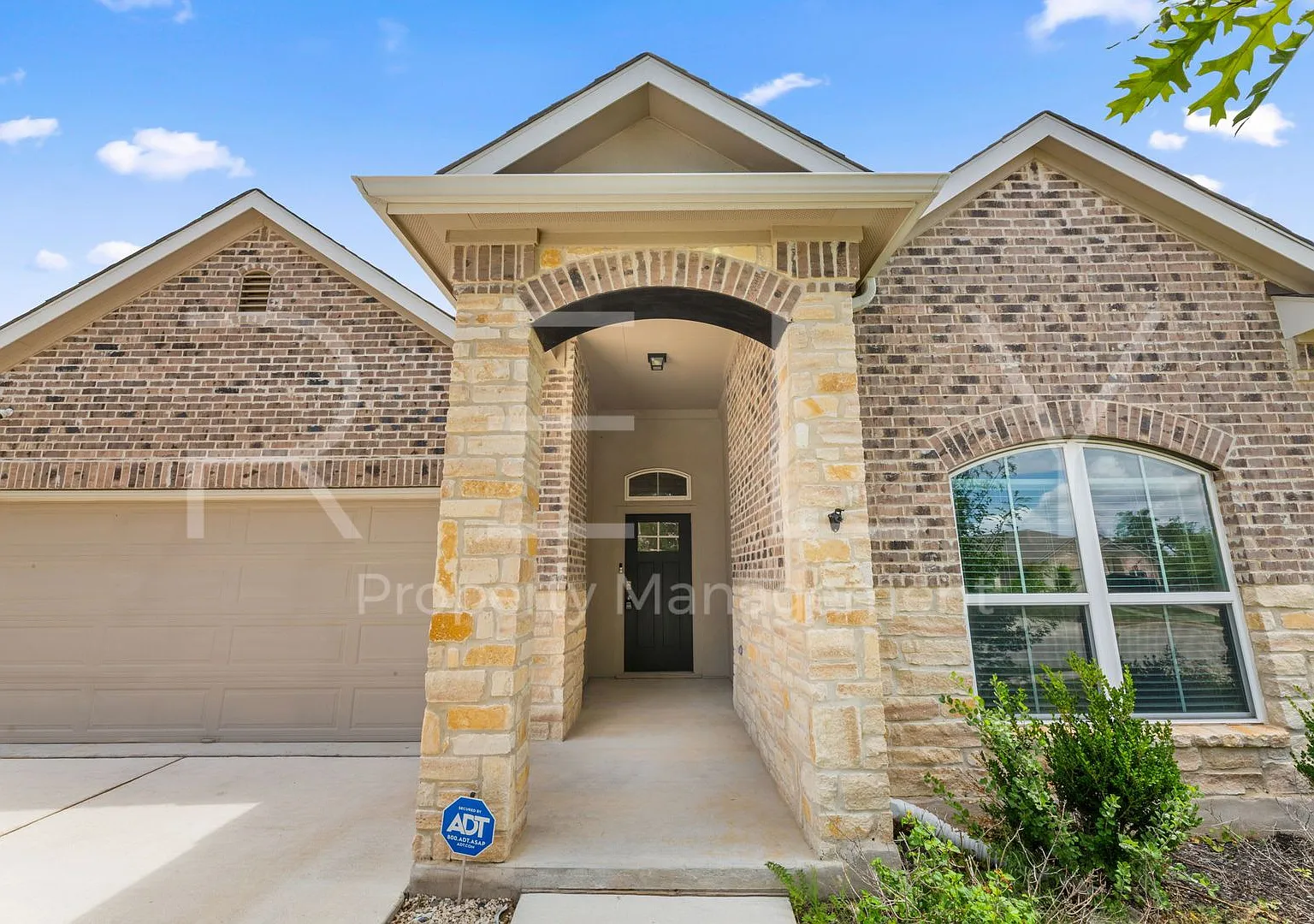 2412 Star Hill Ranch St Georgetown, TX. 78628 — Photo 4