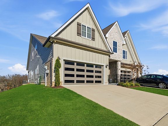 2nd image of 3013 Wiltshire Park Pl