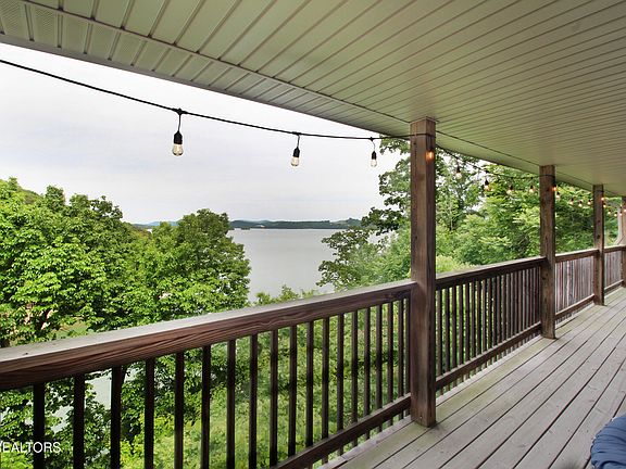3rd image of 233 Sequoyah Trl