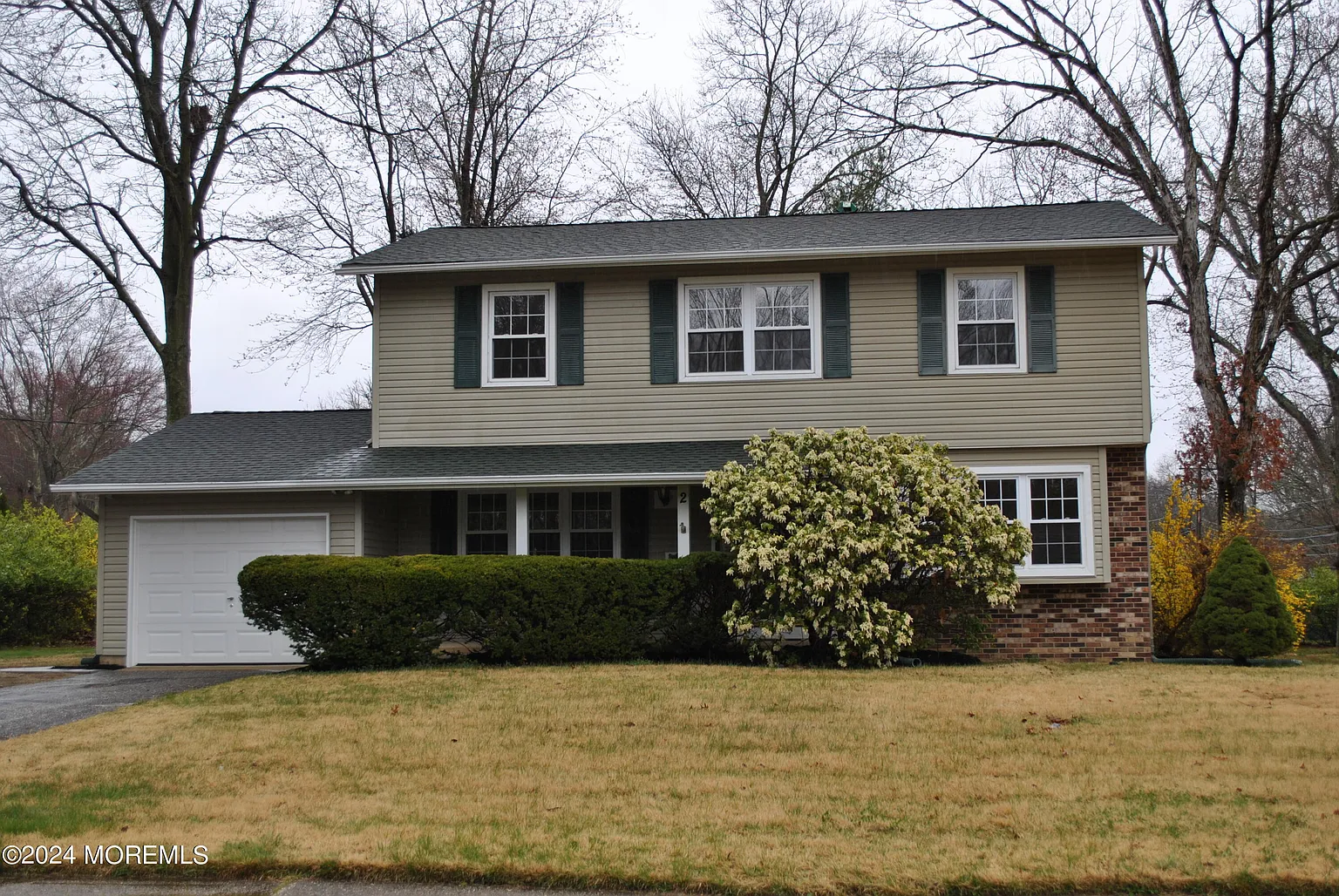 2 Albany Avenue photo 1