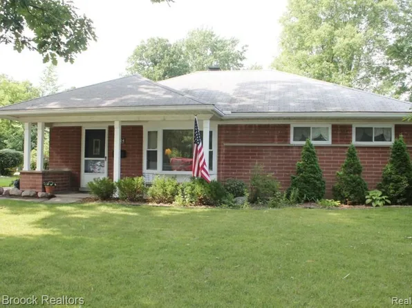 4024 W Webster Rd, Royal Oak, MI 48073