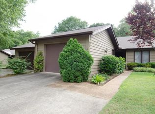 525 Bluebird Ln, Greer, SC 29650