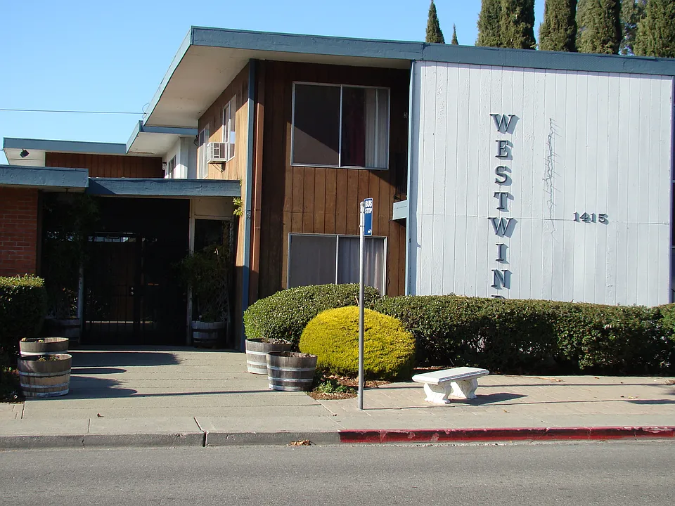Westwind Apartments