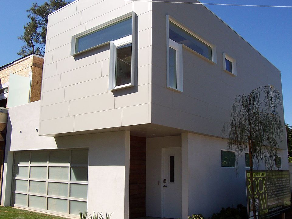 1st image of 1546 Yosemite Dr