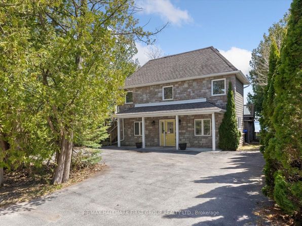 2807 Lakeside Dr, Severn, ON L3V 0V9