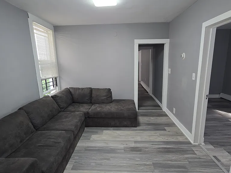 132 Randolph Ave #2 — Photo 5