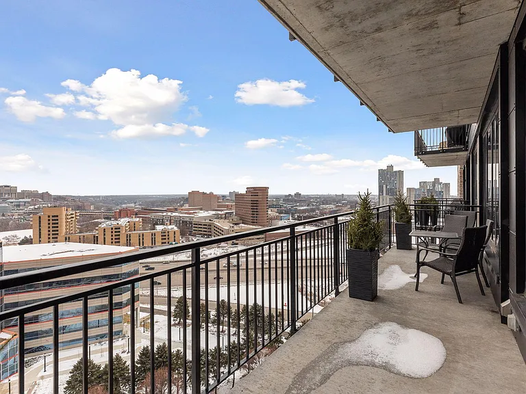 1240 S 2nd St #1305 — Photo 15