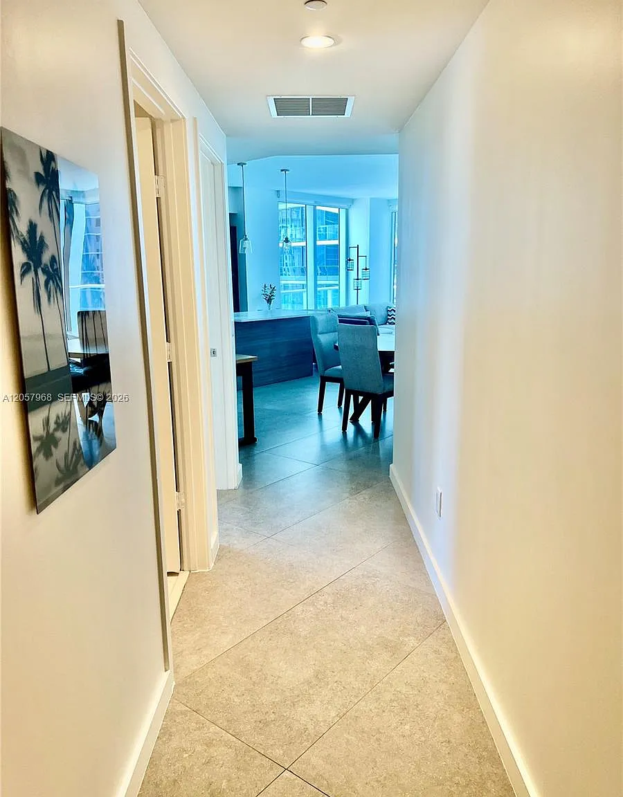 1100 Millecento Residence — Photo 1