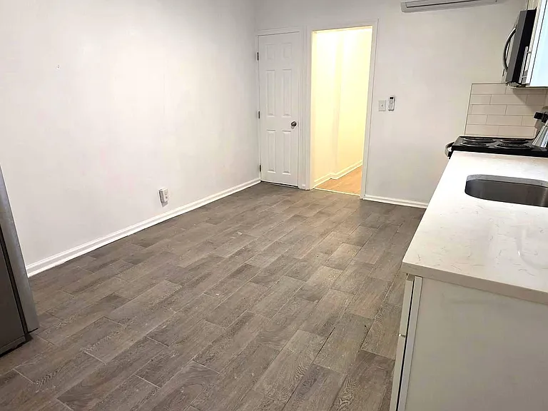 6233 Chew Ave — Photo 15