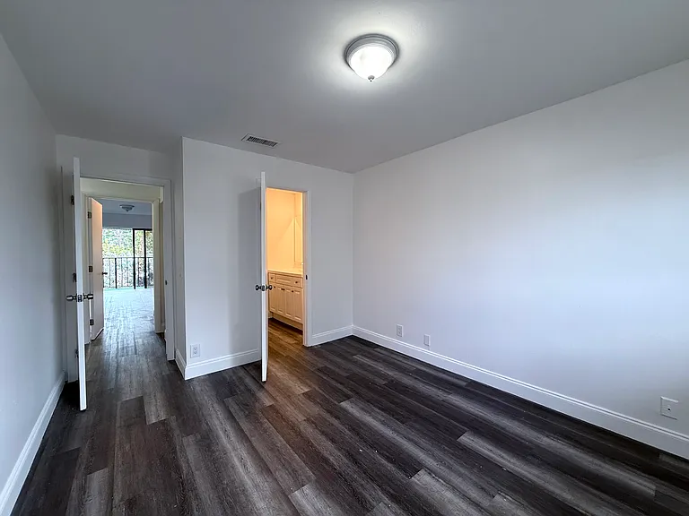 7721 Dunham Blvd #D — Photo 23