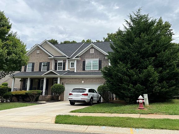 2nd image of 4002 Garden Oak Dr