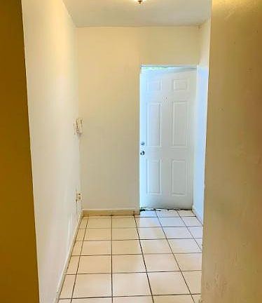 5th image of 619 NE 88th St #3