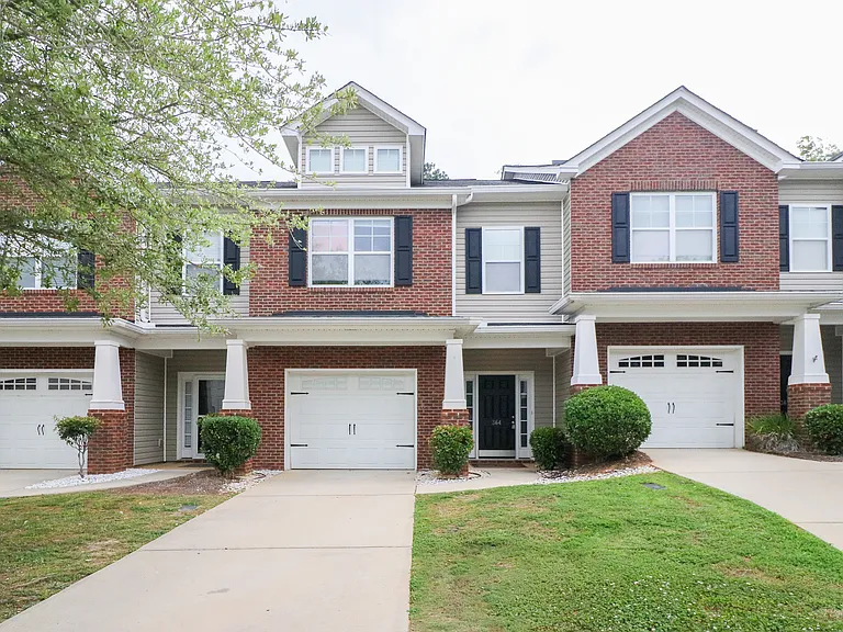 364 Saluda Springs Rd — Photo 2