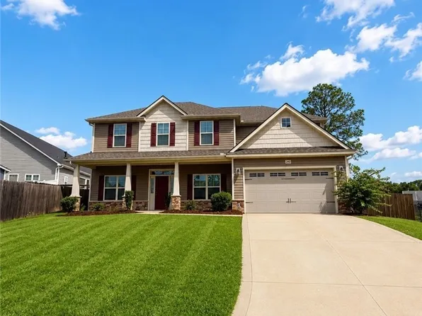 2502 Clear Pines Ct, Fayetteville, NC 28304