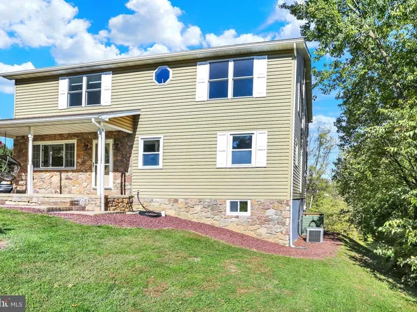 324 Grove Rd, Mohrsville, PA 19541