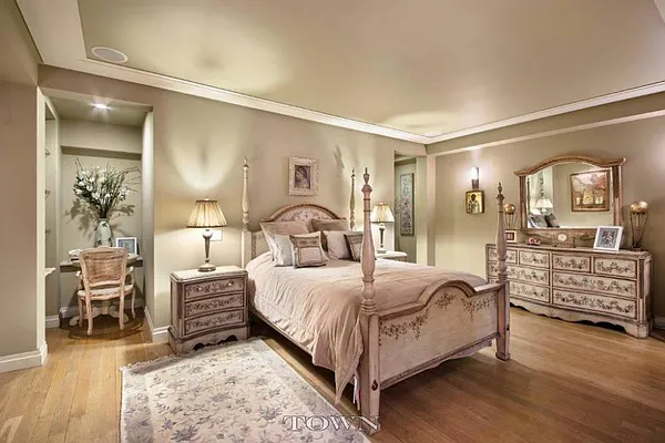 Sold by Town Residential | media 6