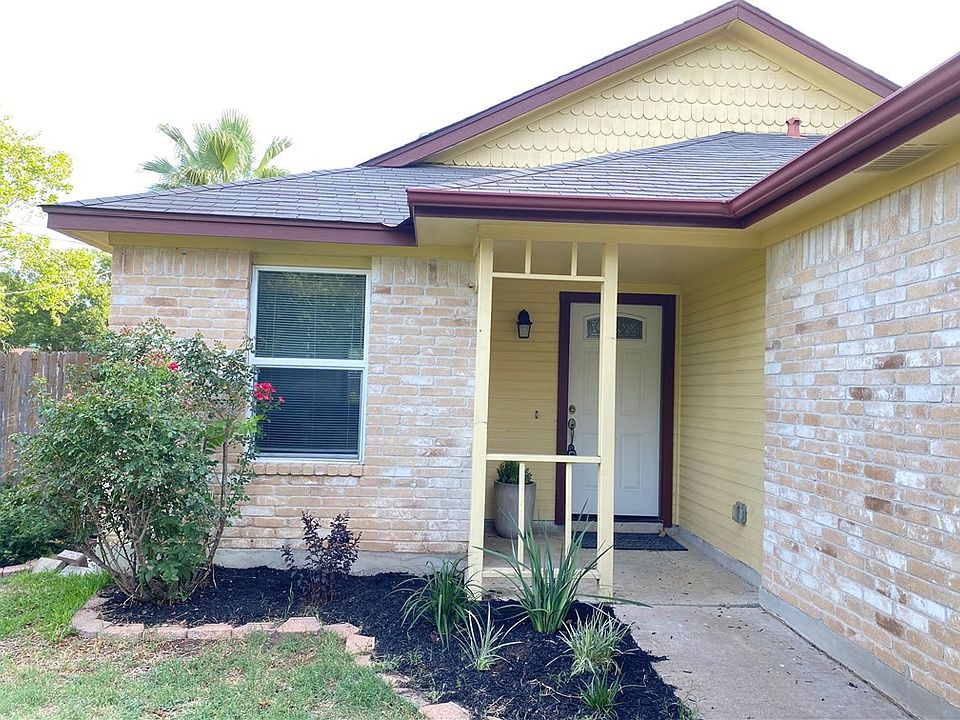 1st image of 2106 Blalock Dr