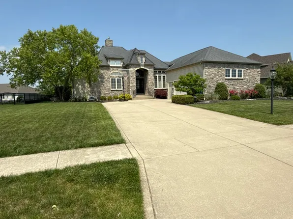 2857 Bonita Dr, Valparaiso, IN 46385