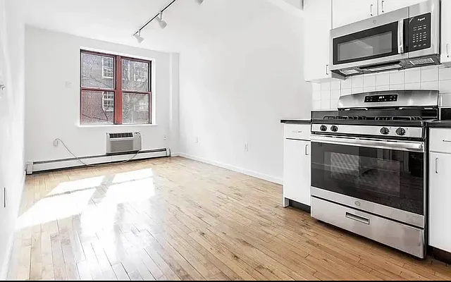 Rented by The Downtown LLC | media 16