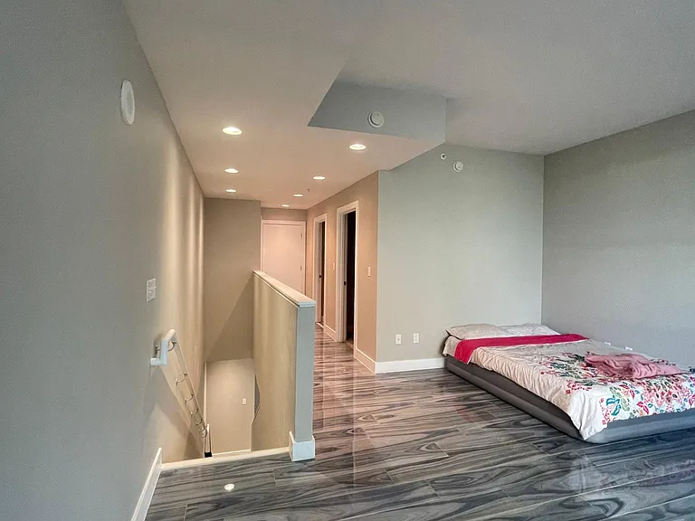 1208 E Kennedy Blvd #320 — Photo 13