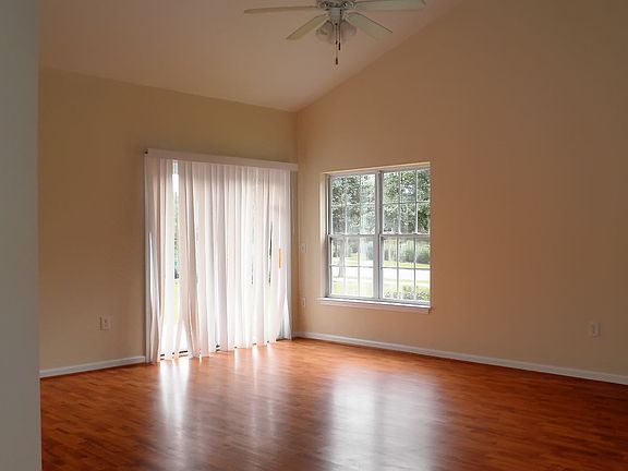 5th image of 200 Eucalyptus Ln