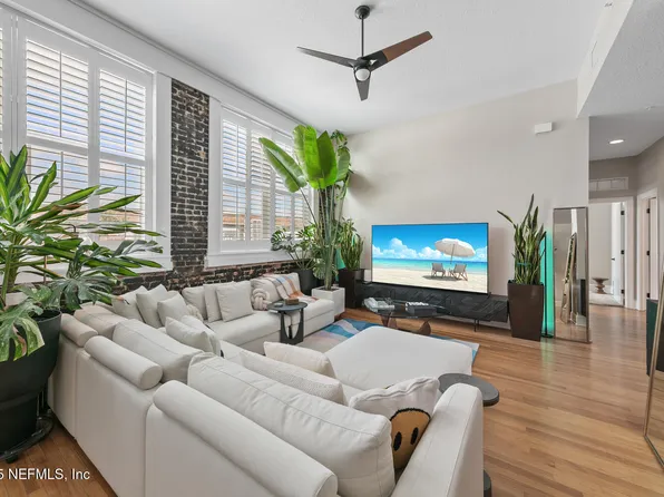 2525 COLLEGE Street #1311, Jacksonville, FL 32204