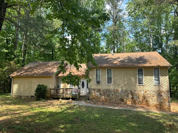 605 Fern Brooks Dr SW, Atlanta, GA 30331