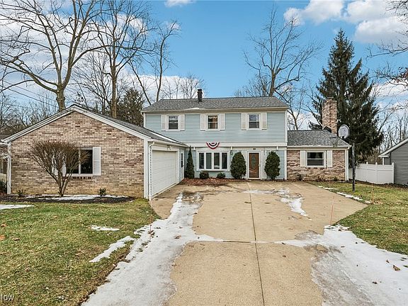 2nd image of 245 Greenbriar Dr