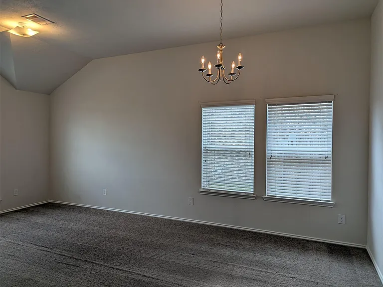 13319 Lansdown St — Photo 2