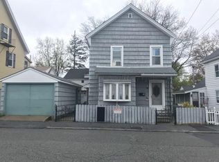 10 Sutherland St, Lowell, MA 01850