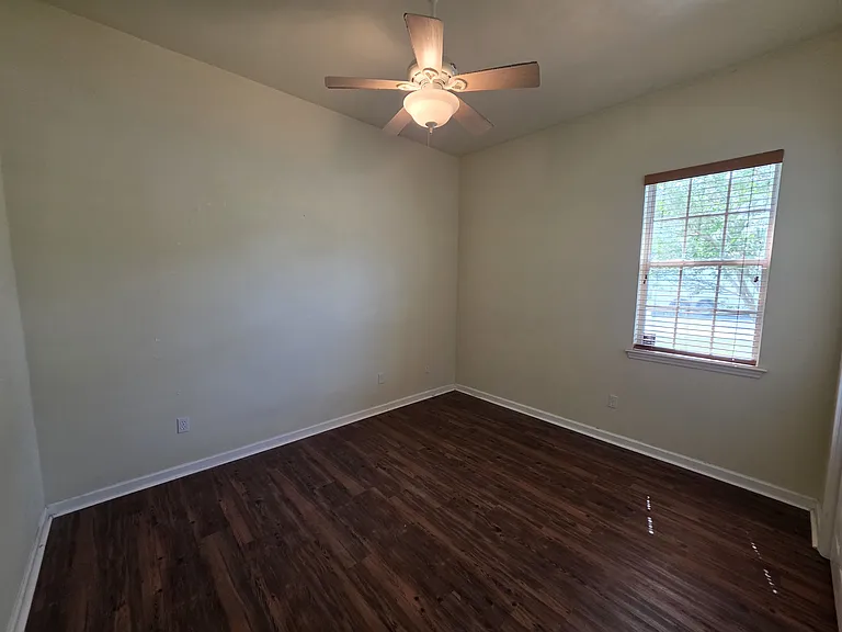 5531 Hampton Woods Way — Photo 10
