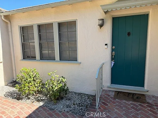 2 bed, 2.5 bath, 1690 sqft, $6,500 — Photo 2