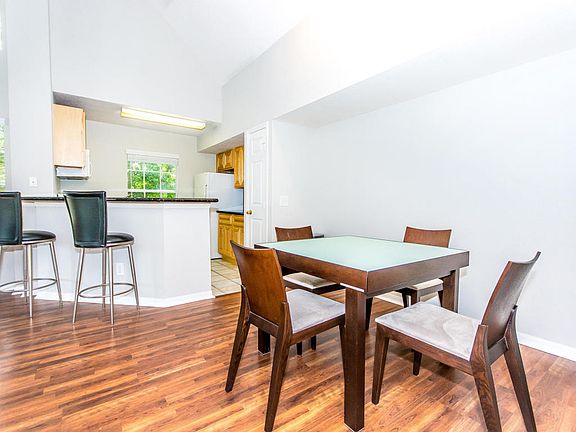 5th image of 13703 Richmond Park Dr N APT 3409