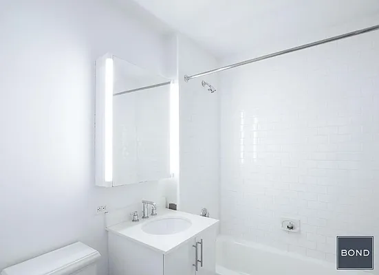 Rented by Bond New York | media 8