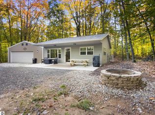 245 W Forest Trl, Leroy, MI 49655